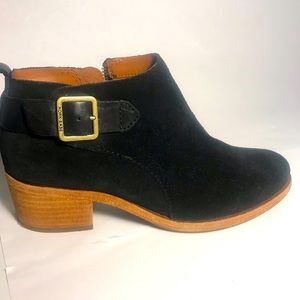 Kork-Ease Black Suede Leather Buckle Wood Heel (F)